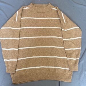 White and yellowish brown sweater turtleneck
